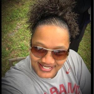 Meet your Posher, Toni